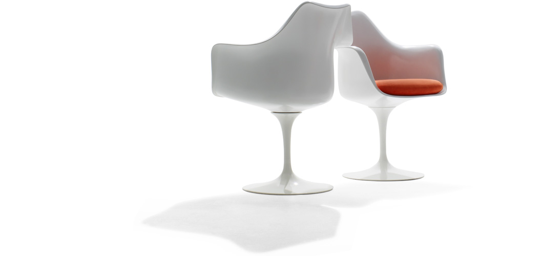 Knoll Saarinen Tulip Chairs by Eero Saarinen